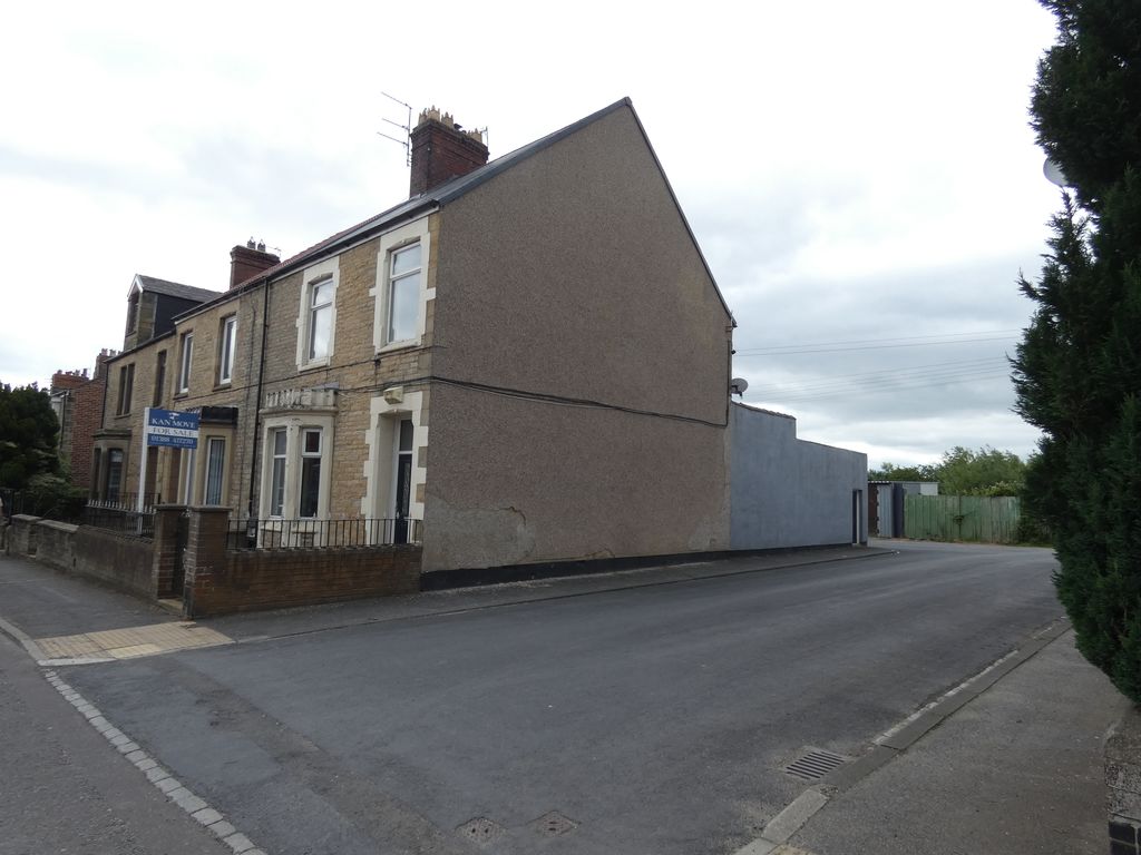 Front/Gable end- click for photo gallery